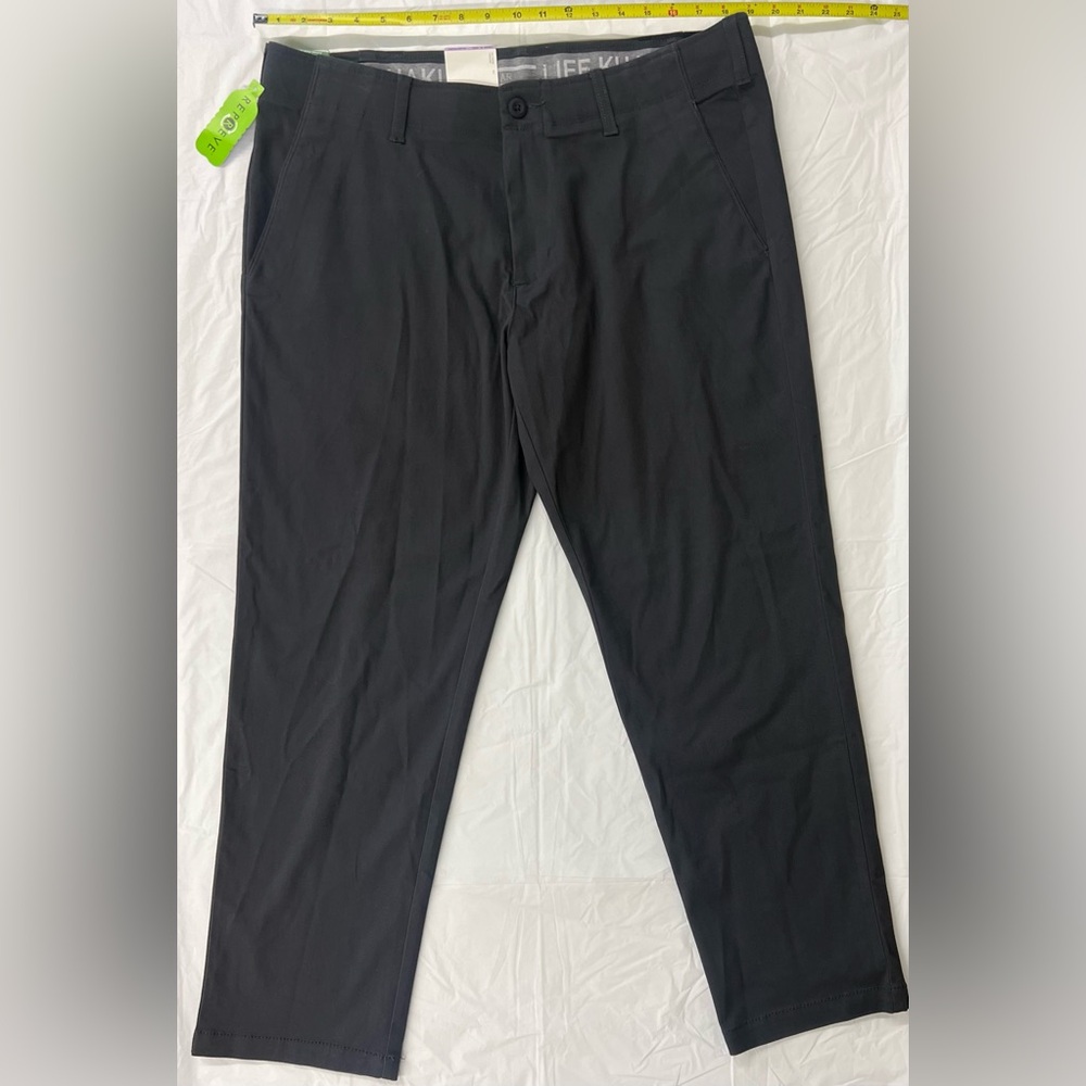 NWT Haggar Men's Life Khaki Flat Front Straight Fit Chino Pant, Lead, 38x30